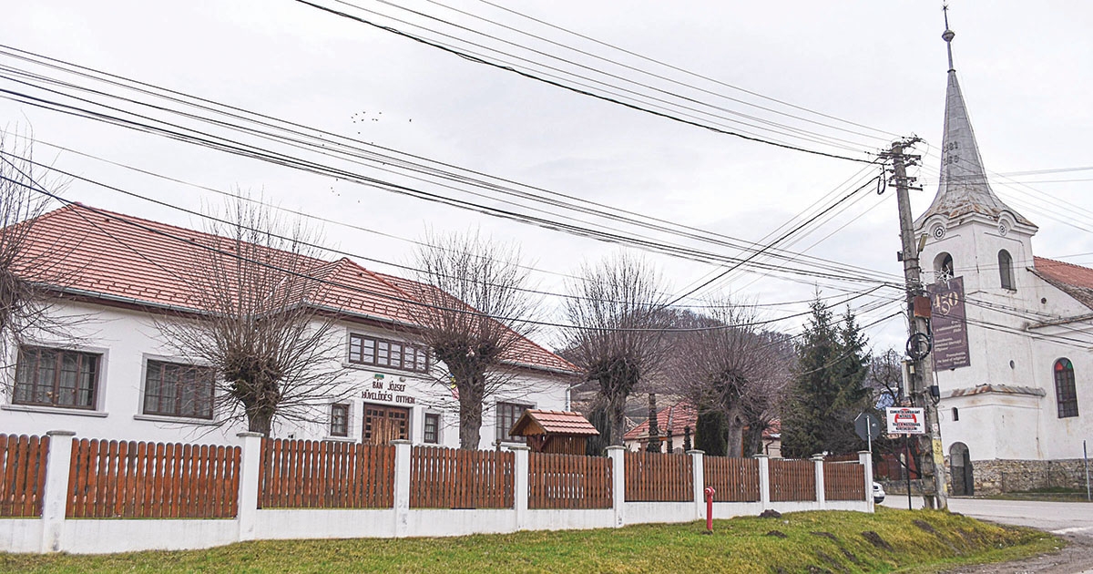 Elektromos töltőállomást építenek